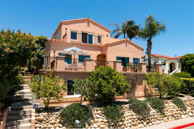 2167 Palomar Avenue, Ventura CA: https://media.crmls.org/mediaz/6294e060-e975-4552-84ae-35b84d96ae05.jpg