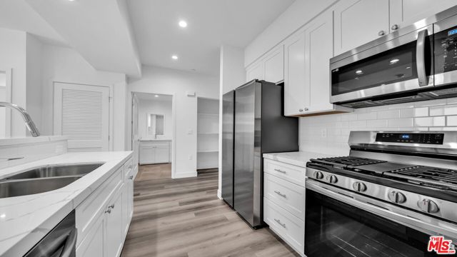 627 N Dillon Street, Los Angeles CA: https://media.crmls.org/mediaz/6295113b-32f0-4304-90b2-649dfe1ee784.jpg