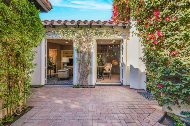 48385 Vista Calico, La Quinta CA: https://media.crmls.org/mediaz/62956939-7128-4ab2-987f-9f722df62e89.jpg