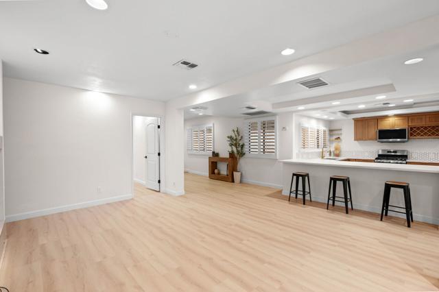 43419 Deglet Noor Street, Indio CA: https://media.crmls.org/mediaz/6295def9-0c6a-4586-b975-4e7220be6fcf.jpg