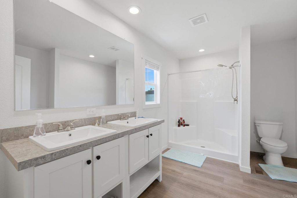 2700 Valley Parkway - photo 17