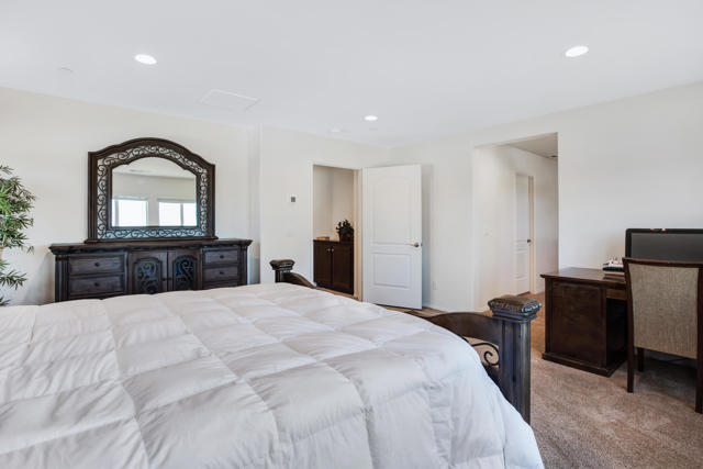 84701 Merus Avenue, Indio CA: https://media.crmls.org/mediaz/6296533d-68ce-4037-acbf-82016223cda0.jpg