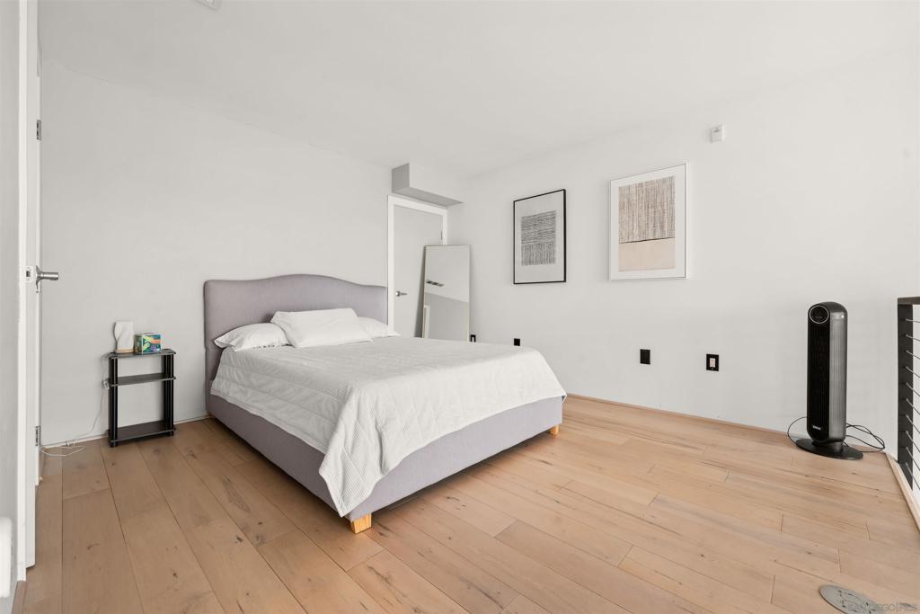 889 Date Street - photo 17