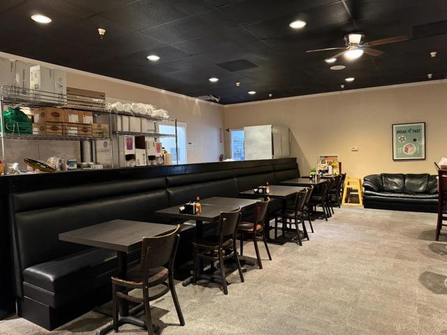 1688 1688 Decoto Road, Union City CA: https://media.crmls.org/mediaz/62985e26-6856-4ab0-8e61-548a5728113e.jpg