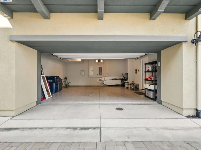 665 Sandalwood, Livermore CA: https://media.crmls.org/mediaz/62994176-6fd9-43c1-8662-dffce3e521ab.jpg