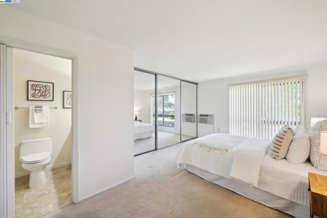 8985 Alcosta Blvd, San Ramon CA: https://media.crmls.org/mediaz/6299b207-5974-40a0-93ea-4997946eced9.jpg