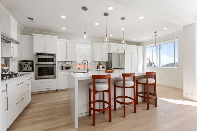 1438 Dolphin Court, San Marcos CA: https://media.crmls.org/mediaz/629a7a14-6984-4129-8591-767ae45a9b2b.jpg