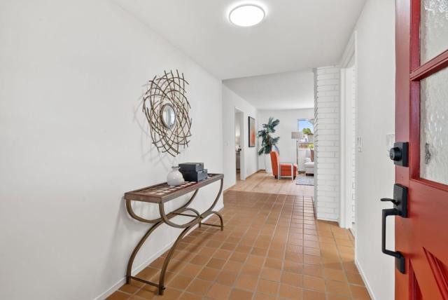 1429 Kyle Court, Sunnyvale CA: https://media.crmls.org/mediaz/629a7c0c-2941-47d3-a388-90868597e9ab.jpg