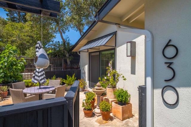 630 Terry Street, Monterey CA: https://media.crmls.org/mediaz/629bb652-62e4-4d79-9a26-c9506fb8c4f4.jpg