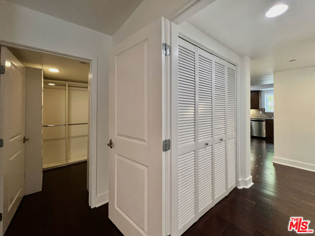 7249 Franklin Avenue, Los Angeles CA: https://media.crmls.org/mediaz/629c48e3-5d43-425a-a634-744dbf4d07b2.jpg