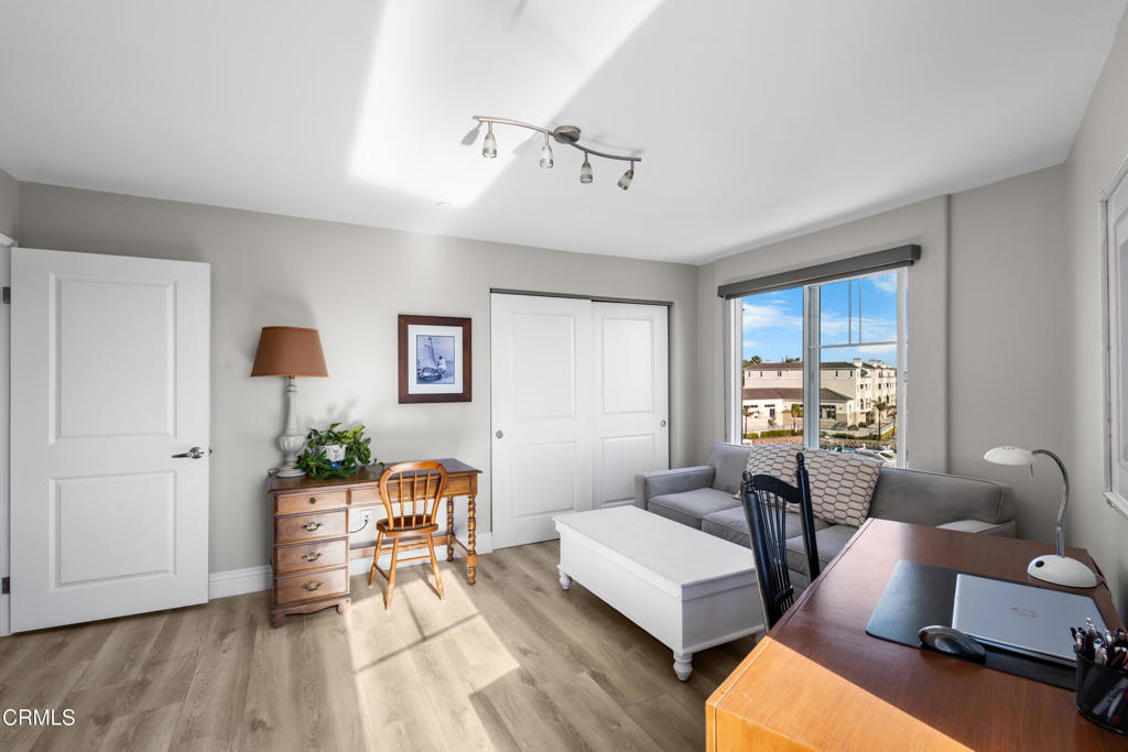 MLS #V1-33701 image #31