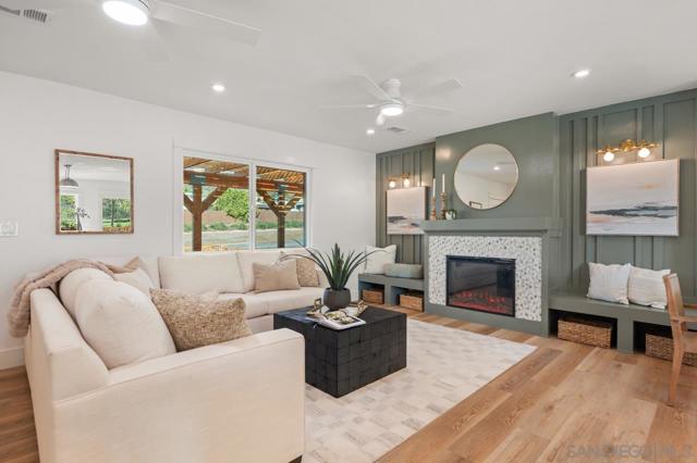 1155 Pepper Dr, El Cajon CA: https://media.crmls.org/mediaz/629d26b9-09f2-4cb7-8184-e792c209a968.jpg