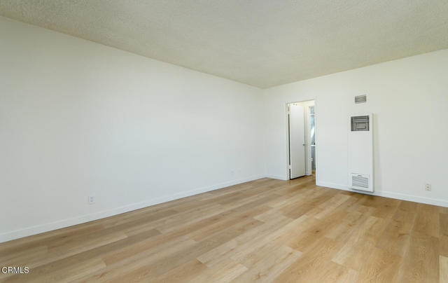657 W Milford Street, Glendale CA: https://media.crmls.org/mediaz/629d2bd7-624b-4124-bb03-0f08c2e64b74.jpg
