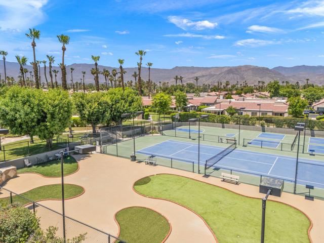74965 San Ysidro Circle, Palm Desert CA: https://media.crmls.org/mediaz/629e78e4-7fc1-468b-8467-11d4d37ffdf3.jpg