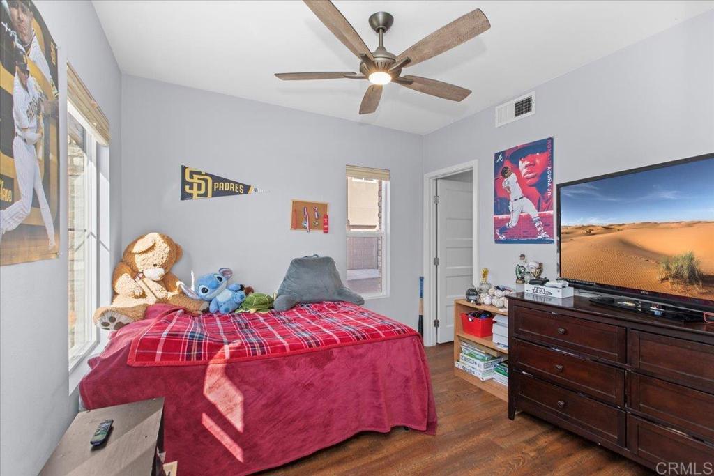 1213 Baker Street - photo 5