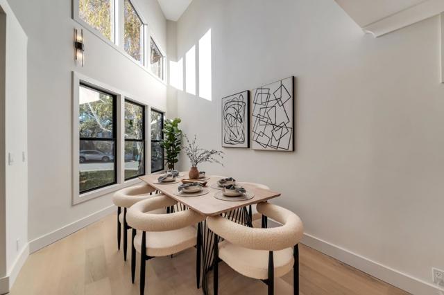 2071 Oakley Avenue, Menlo Park CA: https://media.crmls.org/mediaz/629efbcd-7865-4f68-87b7-71e8e95645ee.jpg