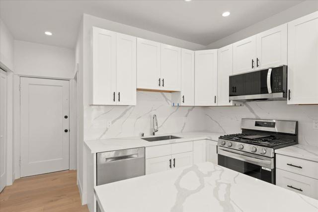 Image 3 of 19 For 3548 Pierce Street