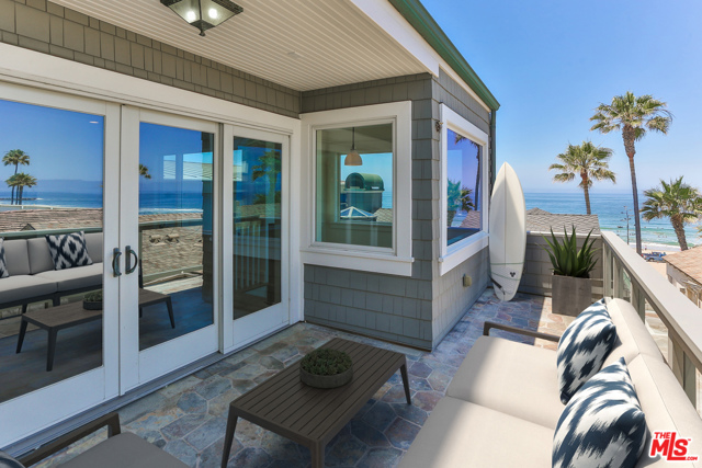 4114 The Strand Manhattan Beach, California Truly feel on vacation everyday. Our townhouse has been extremely loved by all - family, friends, renters. There are very few places in LA, if any, that offer the charm, ease, beauty, quality and access that Manhattan Beach does. Whether you are single or have a family, there is no shortage of activities, restaurants and warm, welcoming people. You couldn't ask for a better beach living. The El Porto section is transforming - it's definitely a surfers paradise, still more low key than closers to town, great local restaurants and a much easier commute outside of the South Bay. A wonderful place for people who love the outdoors and being active.