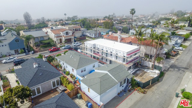 1430 BONNIE BRAE Street, Hermosa Beach, California 90254, 2 Bedrooms Bedrooms, ,2 BathroomsBathrooms,Residential,Sold,BONNIE BRAE,17213342