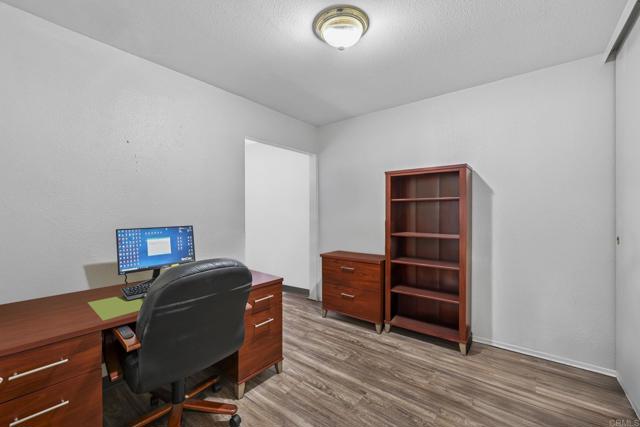Detail Gallery Image 10 of 74 For 5979 Harps Ct, San Diego,  CA 92114 - – Beds | – Baths
