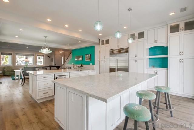 839 Reed Avenue, Pacific Beach (San Diego) CA: https://media.crmls.org/mediaz/62a167a8-3ef1-4031-a93f-e861bcc2b674.jpg