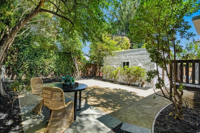 1165 Clinton Street, Redwood City CA: https://media.crmls.org/mediaz/62a26495-b92a-4195-bbb7-dca4f5b79f65.jpg