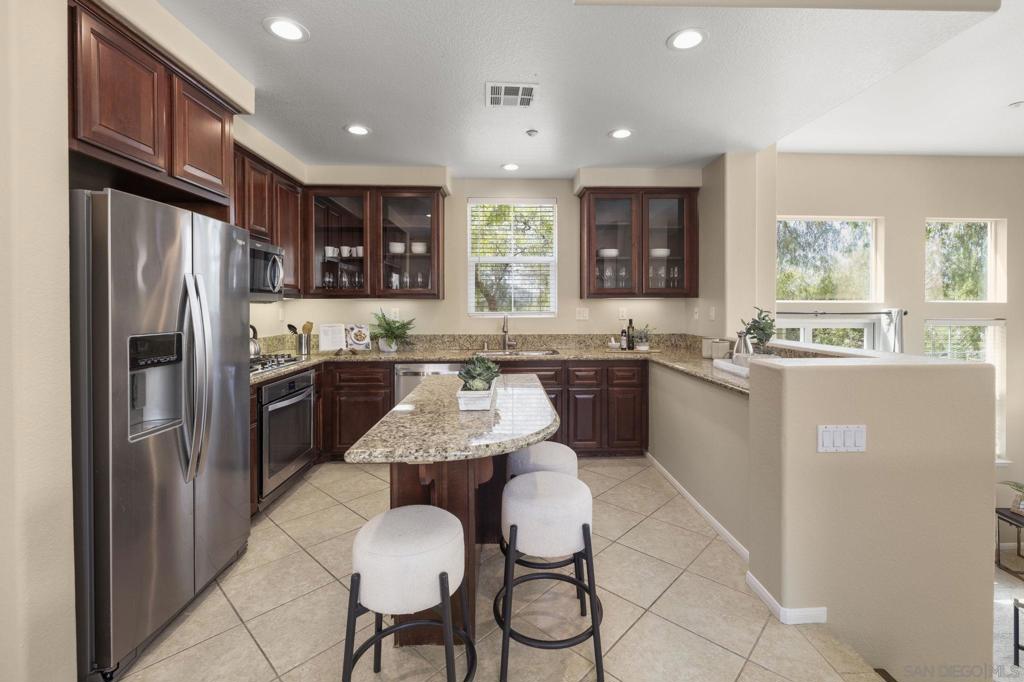 2625 Villas Way - photo 7