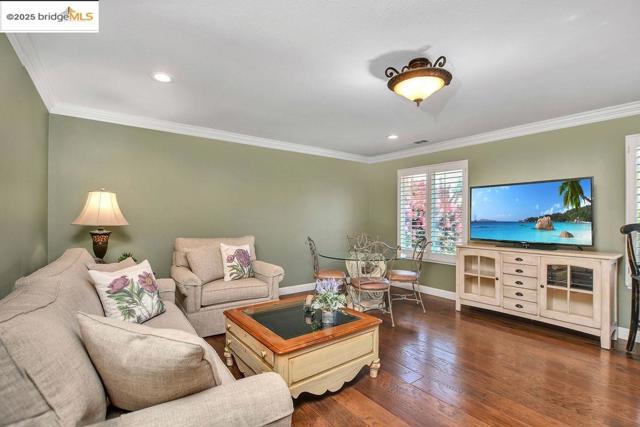 1271 Camino Tassajara, Danville CA: https://media.crmls.org/mediaz/62a2e14f-68fd-4bf4-be5b-8331e9e5764e.jpg