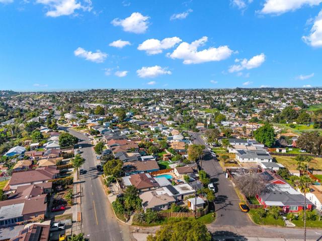 Image 21 of 33 For 2074 El Dora St