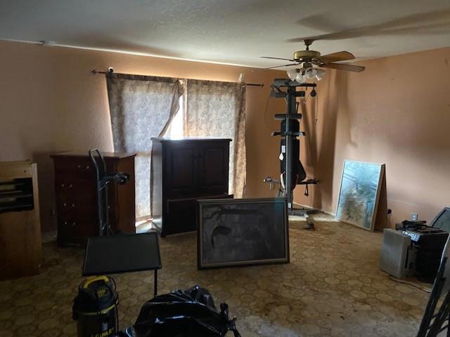 17685 Vierra Canyon Road, Salinas CA: https://media.crmls.org/mediaz/62a4e302-1b22-4bd0-bc13-79a639975f96.jpg