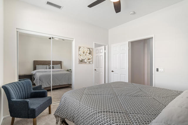 Image 28 of 45 For 84345 Volare Avenue