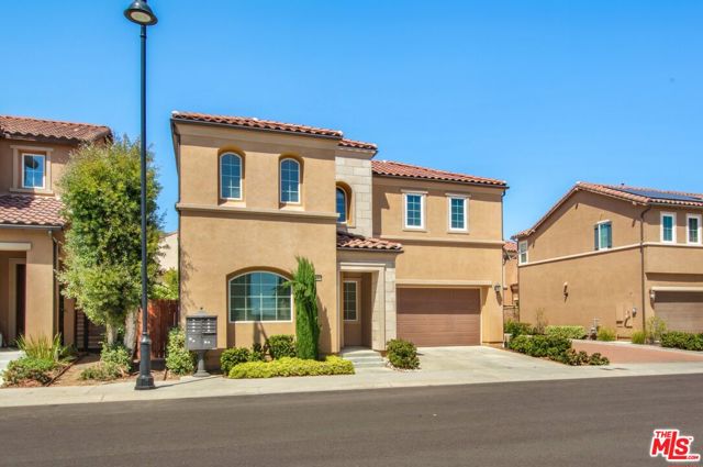 20659 W Beech Circle, Porter Ranch CA: https://media.crmls.org/mediaz/62a535f8-189c-46aa-91ae-e2eb8ea35b6d.jpg
