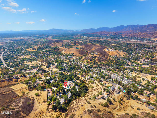 9728 Shadow Island Drive, Shadow Hills CA: https://media.crmls.org/mediaz/62a64026-0309-4e1e-8525-fc06b50ba2d7.jpg