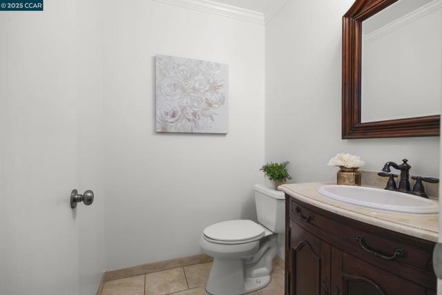 1140 Jamie Dr, Concord CA: https://media.crmls.org/mediaz/62a6ee3a-6ff0-45dd-bd68-7a45280e5265.jpg