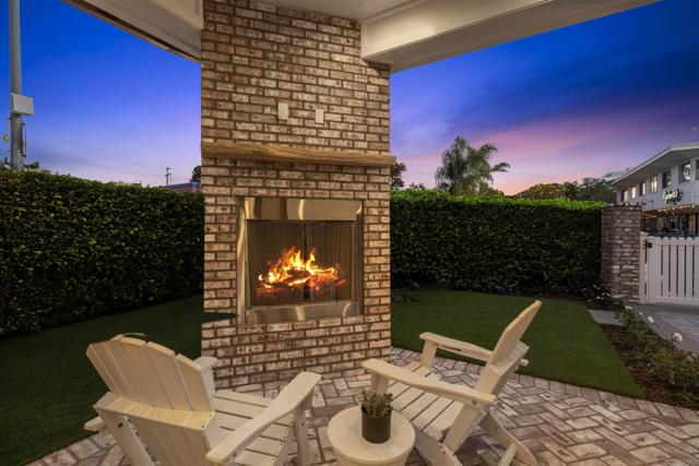 464 466 Westbourne, San Diego CA: https://media.crmls.org/mediaz/62a7339d-6654-41f0-8db2-c0983f183ce8.jpg