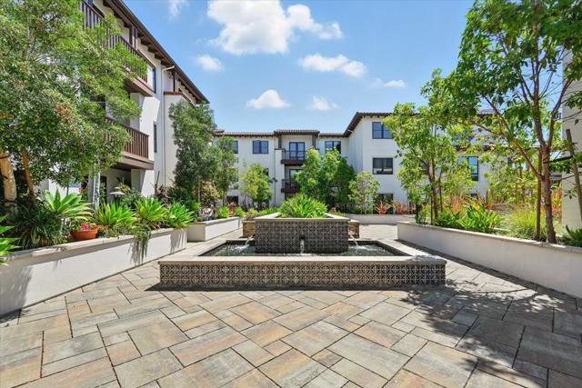 657 Walnut Street, San Carlos CA: https://media.crmls.org/mediaz/62a7af1a-fc9f-4c95-b670-f8b870c5e1a0.jpg