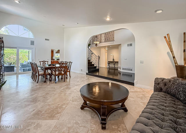 2848 Bayham Cir, Thousand Oaks CA: https://media.crmls.org/mediaz/62a7dbf7-76f7-4153-9203-63ed2ca16eb9.jpg