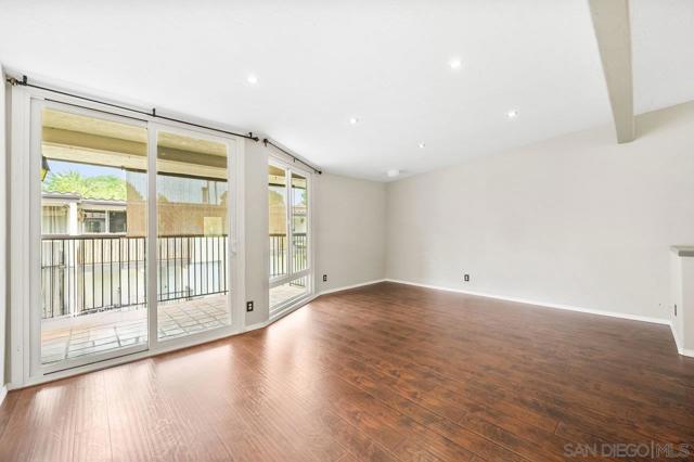 2402 Altisma Way, Carlsbad CA: https://media.crmls.org/mediaz/62a7ebbd-fe4f-422a-a8ae-b75c3c793e80.jpg