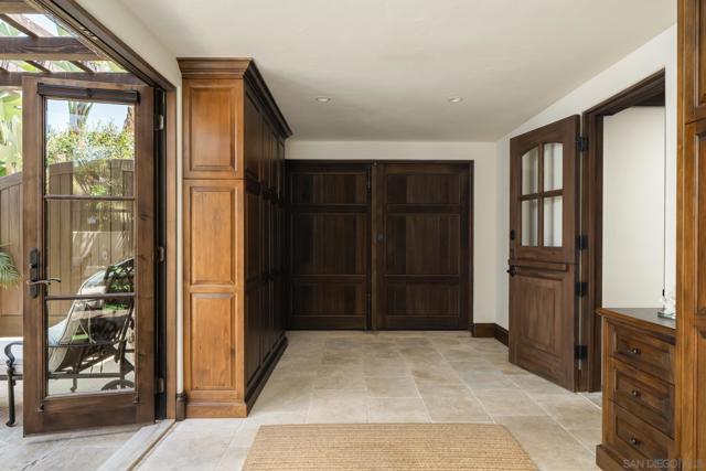 730 Stratford Court, Del Mar CA: https://media.crmls.org/mediaz/62a89d15-f292-44f0-8c49-24b03632788f.jpg