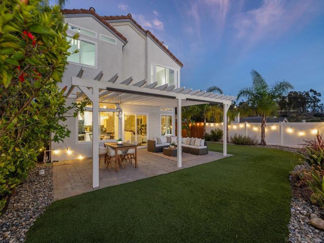 4906 Corte Playa de Castilla, San Diego CA: https://media.crmls.org/mediaz/62a8b3ef-9123-427d-be98-e477f6ba9286.jpg