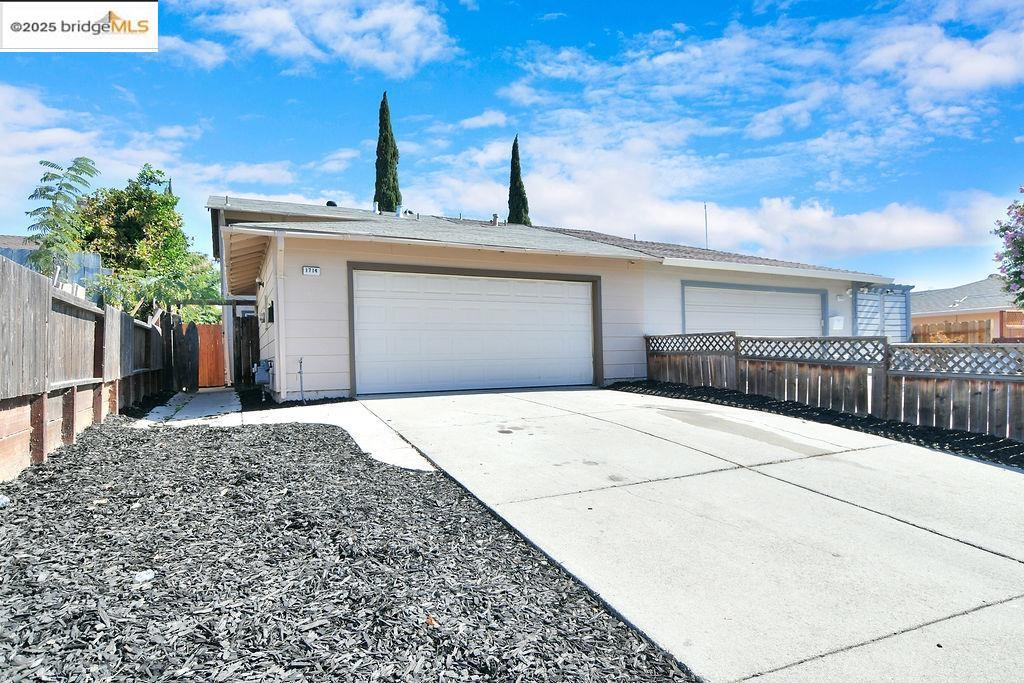 1714 Magnolia Way