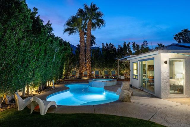 133 W San Carlos Road, Palm Springs CA: https://media.crmls.org/mediaz/62aacaa0-3184-4369-bd5a-185519ef9439.jpg