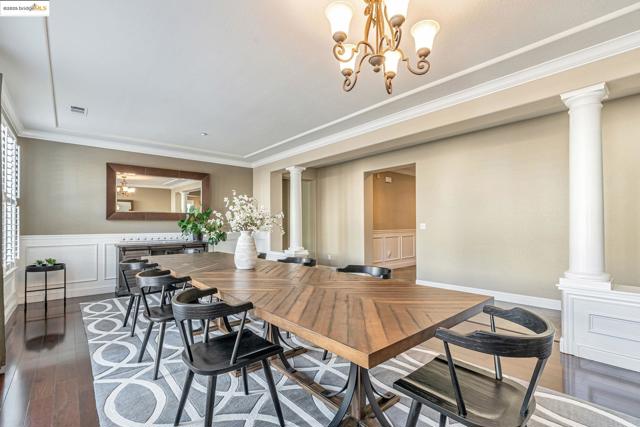 43 Sorrel Ct, Oakley CA: https://media.crmls.org/mediaz/62ad3de3-d48d-49b1-89e2-fe2b35f0eec8.jpg