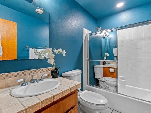 Detail Gallery Image 36 of 53 For 1130 Pebble Springs Ln, Escondido,  CA 92026 - 3 Beds | 2 Baths