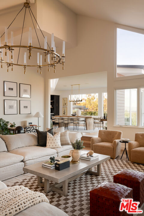 5 Bed Home for Sale in Beverly Hills, California