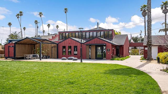 313 Vista Drive, Watsonville CA: https://media.crmls.org/mediaz/62ae8700-160c-4a51-a607-41f2d6a9bf6c.jpg