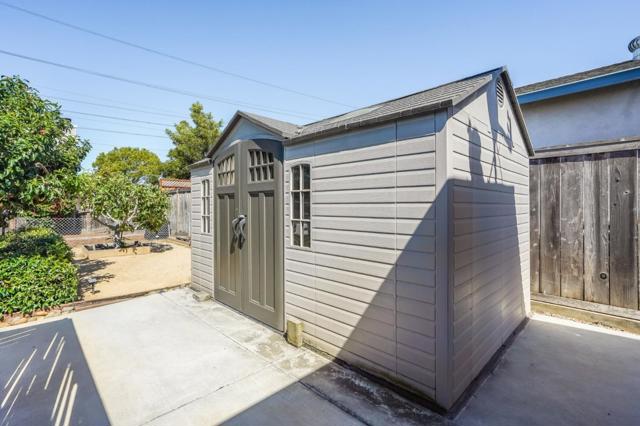 16 N Rochester Street, San Mateo CA: https://media.crmls.org/mediaz/62aeb52f-cb8b-469f-b10a-50567590526c.jpg