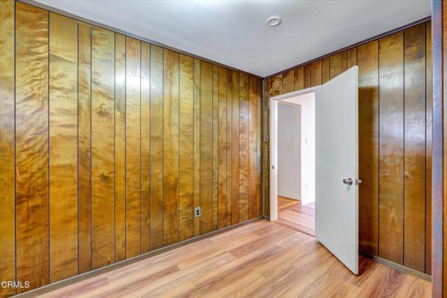 Detail Gallery Image 23 of 49 For 3942 Los Olivos Ln, Glendale,  CA 91214 - 3 Beds | 2 Baths