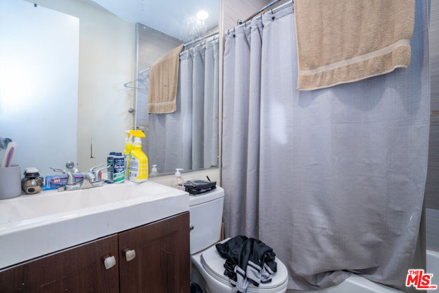 Image 14 of 22 For 1645 48th Street