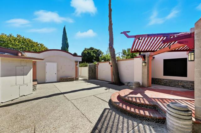 1199 Blazingwood Drive, Sunnyvale CA: https://media.crmls.org/mediaz/62afa190-8208-4e75-bc1d-c4276a8d6850.jpg